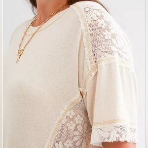 Pieced Ivory Floral Lace Top Large